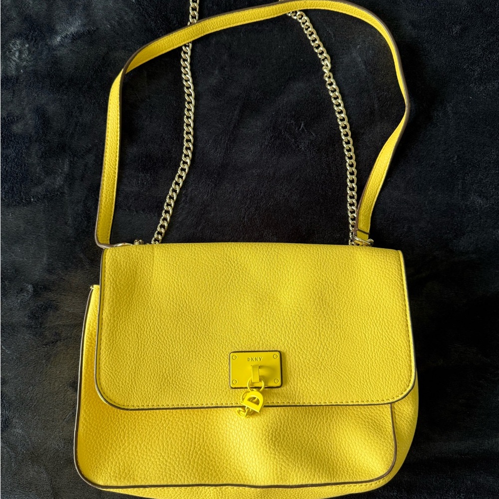 Vibrant Yellow Crossbody Bag with Chain Strap